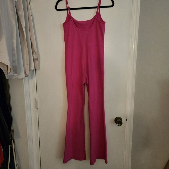 Wilfred Free Aritzia Hot Pink Divinity Kick Flare Jumpsuit Size Medium - Picture 6 of 6